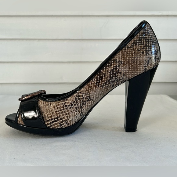 Isola Brown Patent Leather Snakeskin Peep Toe Pumps Sz 10 - Picture 3 of 12